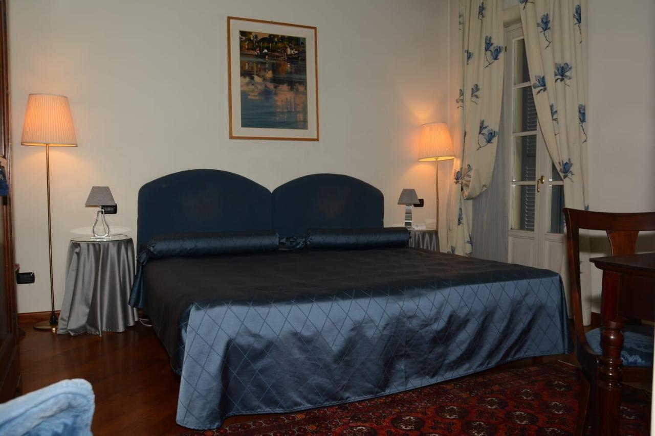 アルバ パラッツォ フィナティ Bed & Breakfast エクステリア 写真