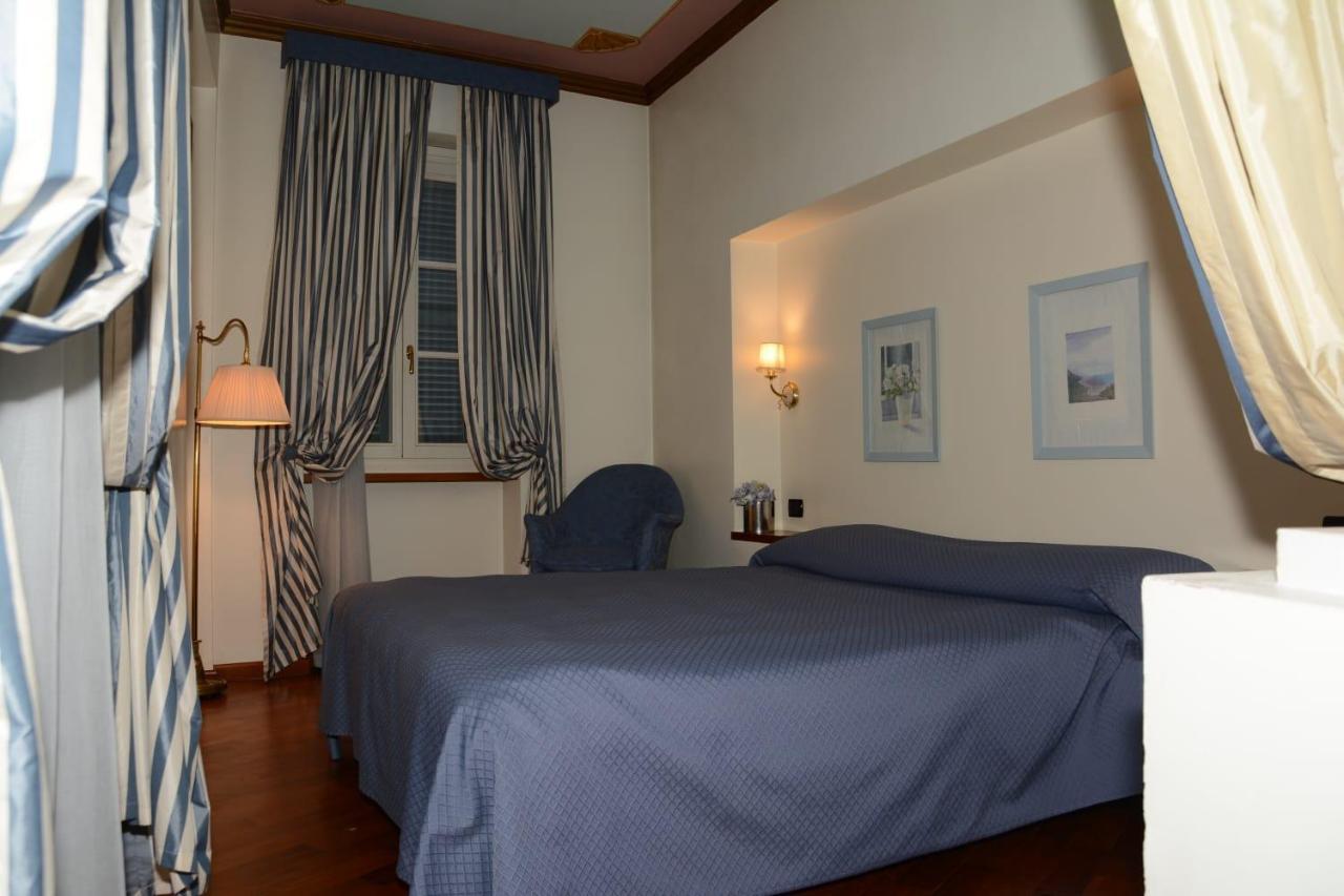 アルバ パラッツォ フィナティ Bed & Breakfast エクステリア 写真