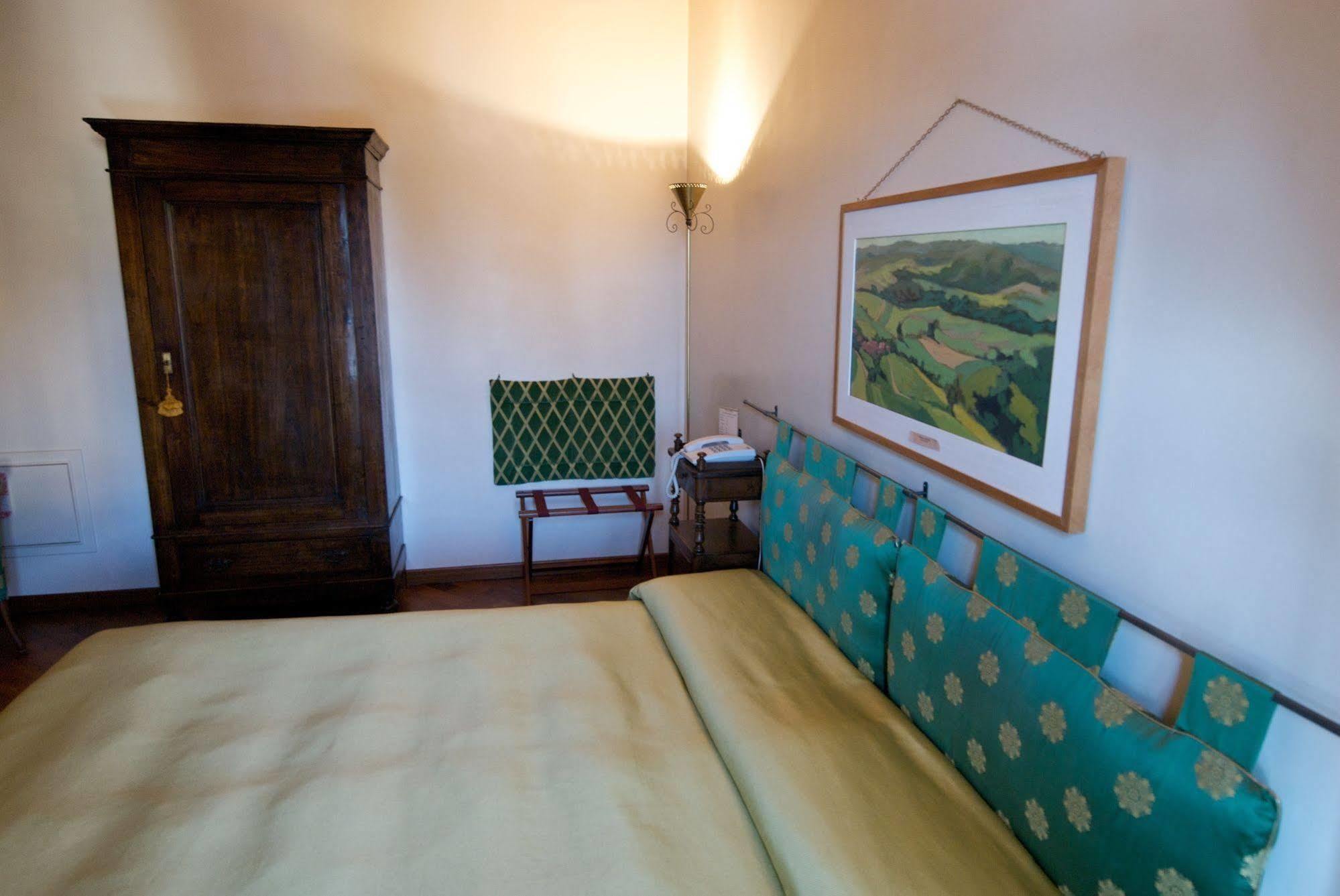 アルバ パラッツォ フィナティ Bed & Breakfast エクステリア 写真